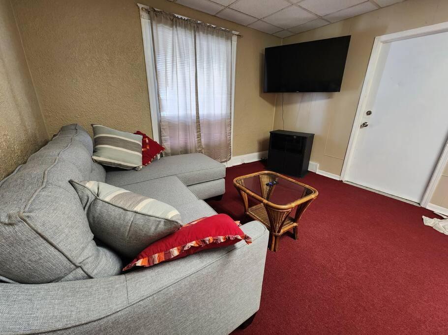 Urban Getaway On 7th Apartment Niagara Falls